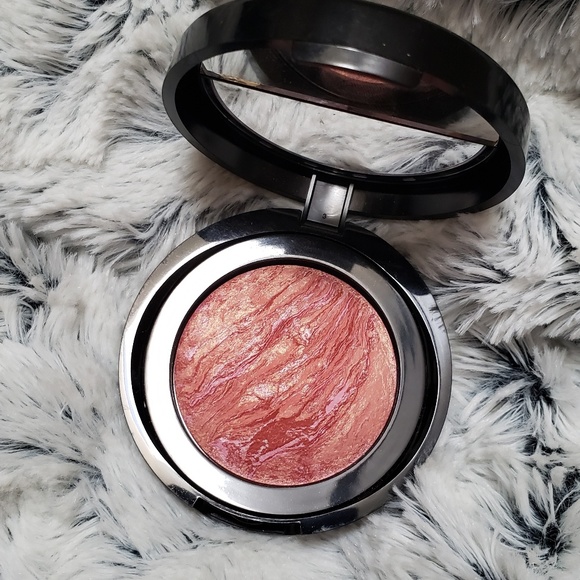 Laura Geller Blush-N-Brighten in Tropic Hues - Picture 2 of 7